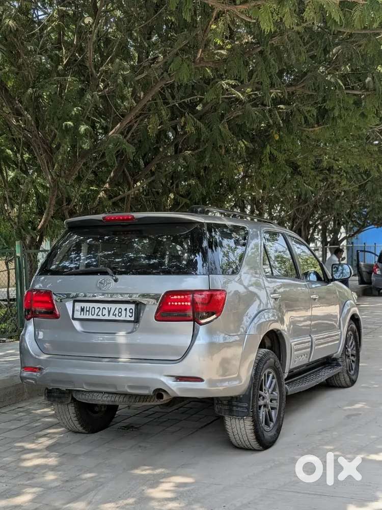 Toyota Fortuner 2012