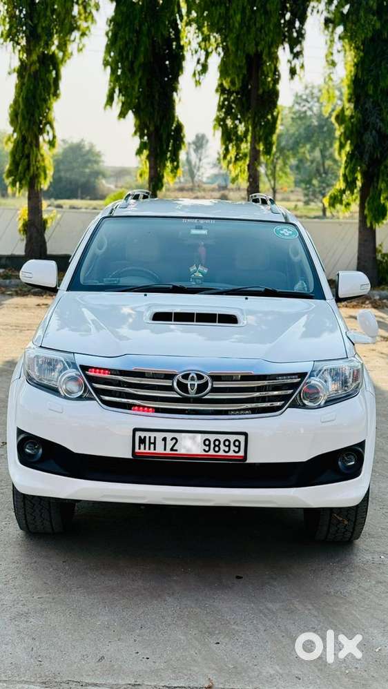 Toyota Fortuner 2013 Diesel Well Maintained Singal Hand Use New Tyres