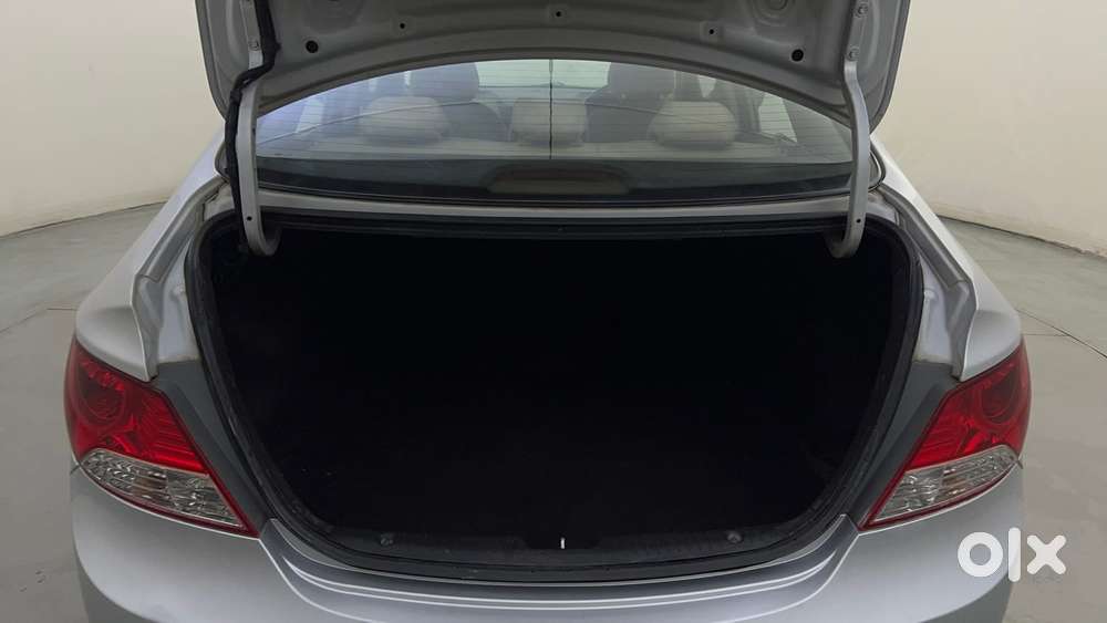 Hyundai Verna 1.6 Vtvt Sx, 2012, Petrol