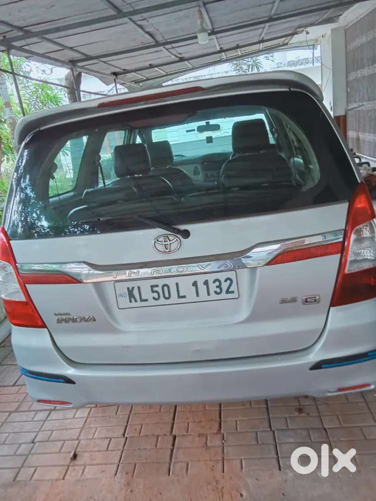 Toyota Innova 2011 New Paper