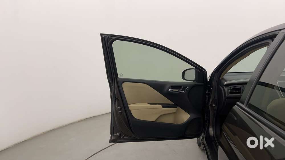 Honda City 1.5 V 4th Gen I-vtec Mt, 2022, Petrol