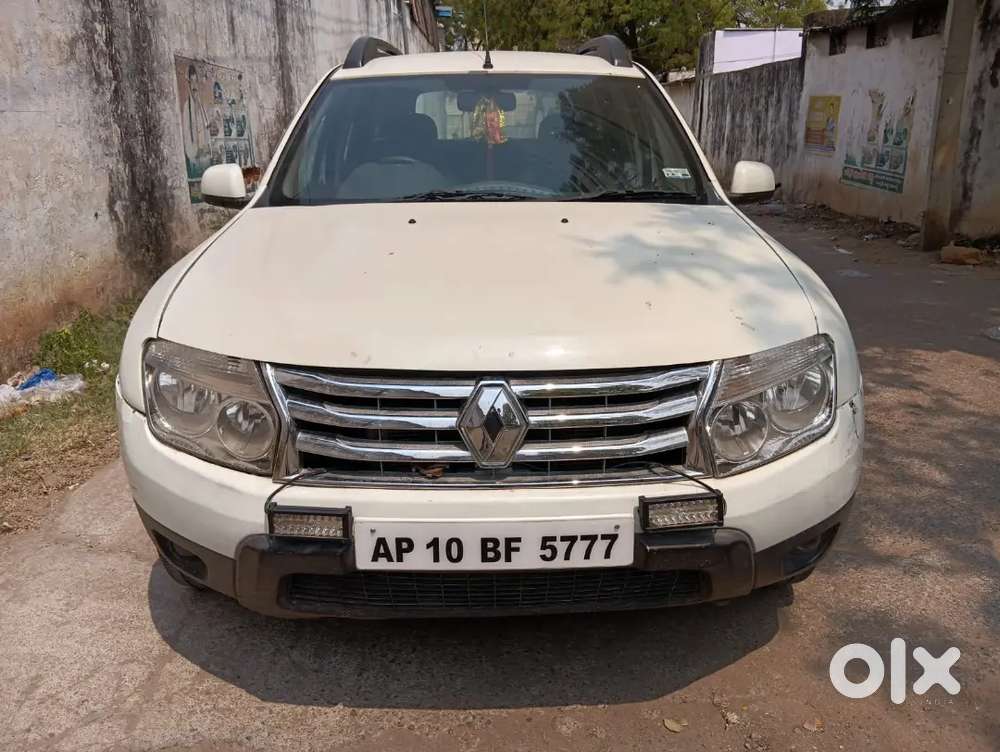 Duster 2013 Model Valid 12/2028 Valid Insurance