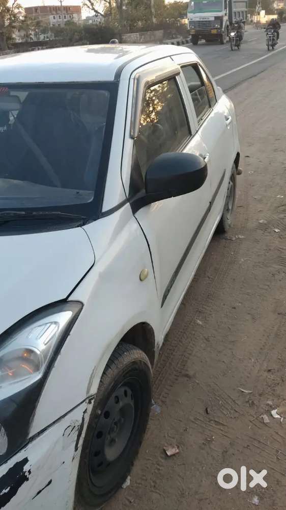 Maruti Suzuki Swift Dzire 2017 Cng & Hybrids 150000 Km Driven
