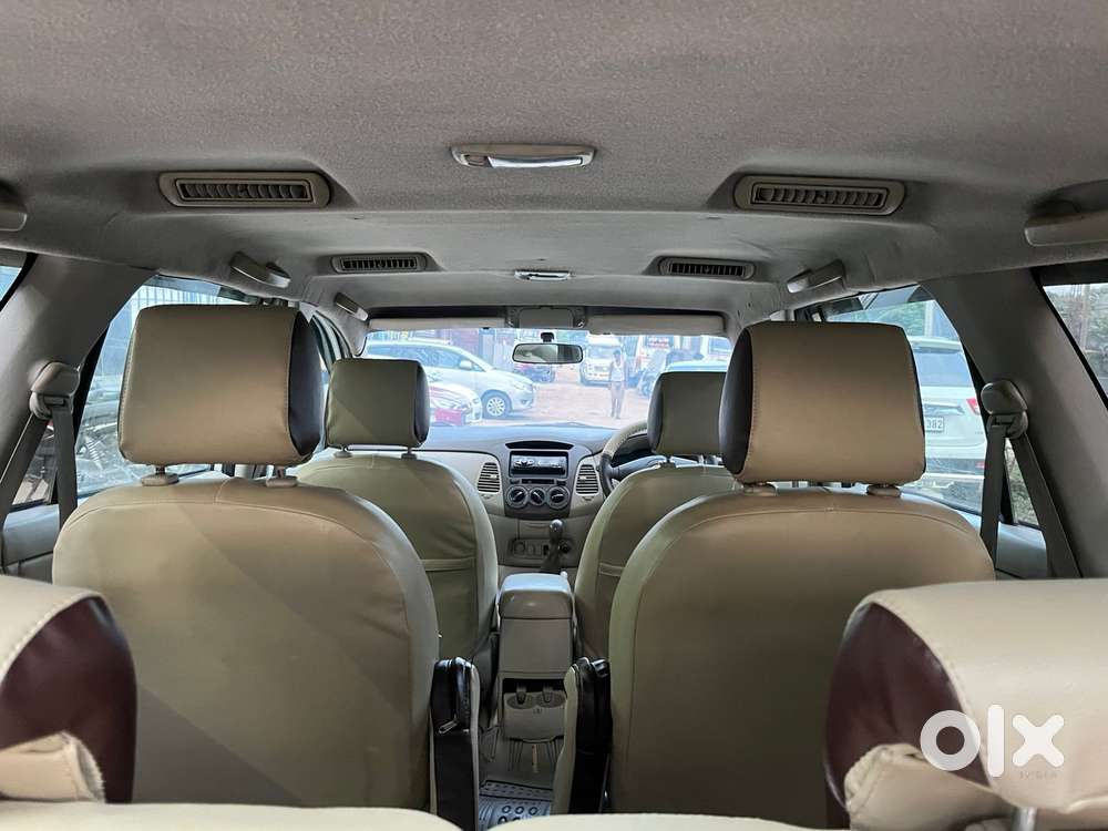 Toyota Innova 2.5 G (diesel) 7 Seater Bs Iv, 2011, Diesel