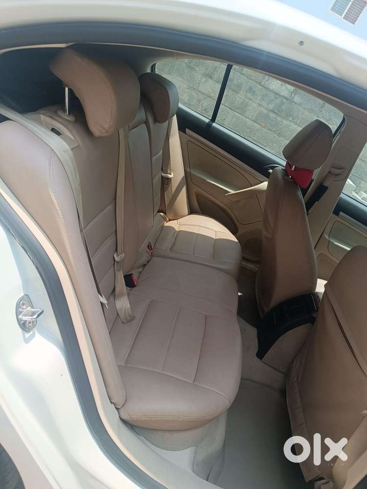 Skoda Laura 1.8 Tsi Ambiente, 2010, Petrol