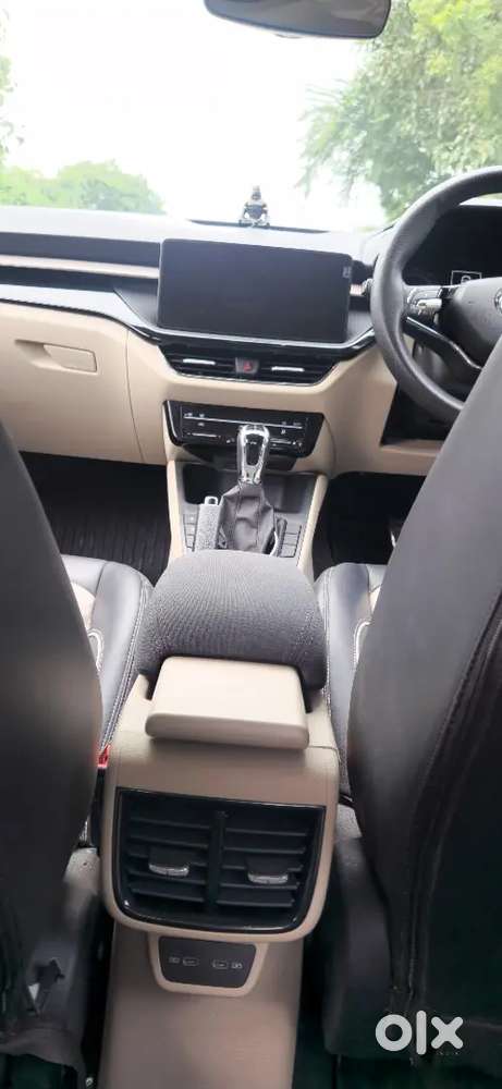 Skoda Slavia 1.5 Tsi 2025