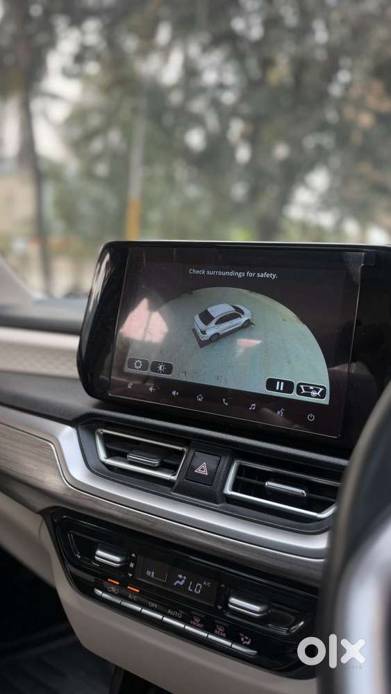 Maruti Suzuki Swift Dzire Zxi + Mt, 2025, Petrol