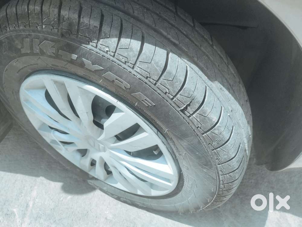 Maruti Suzuki Swift Dzire Vxi Optional, 2024, Petrol