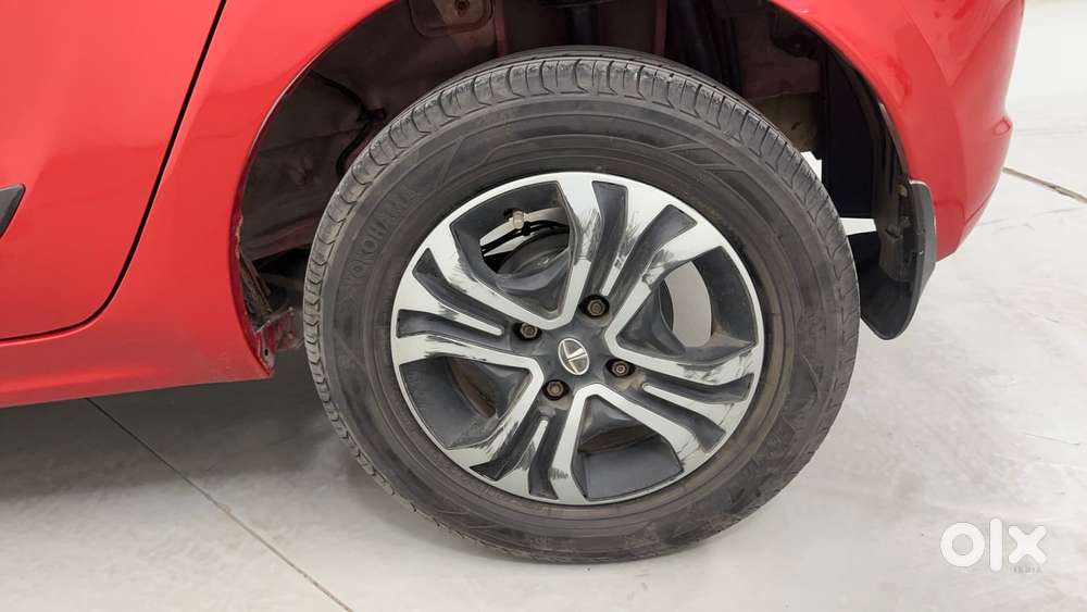 Tata Tiago Xza, 2019, Petrol