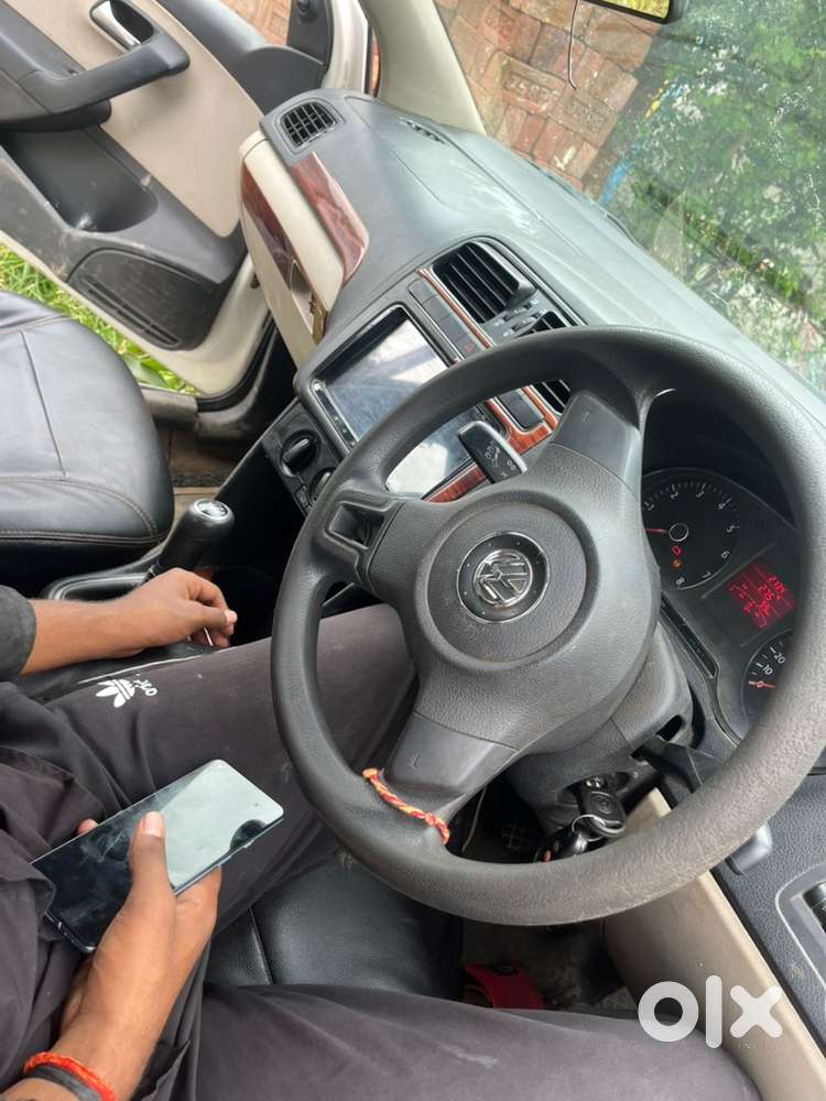 Volkswagen Polo 2013 Petrol 95000 Km Driven