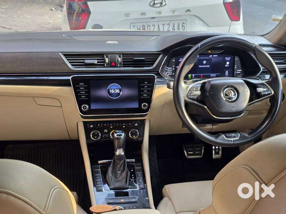 Skoda Superb 2.0 Tsi At L&k, 2021, Petrol