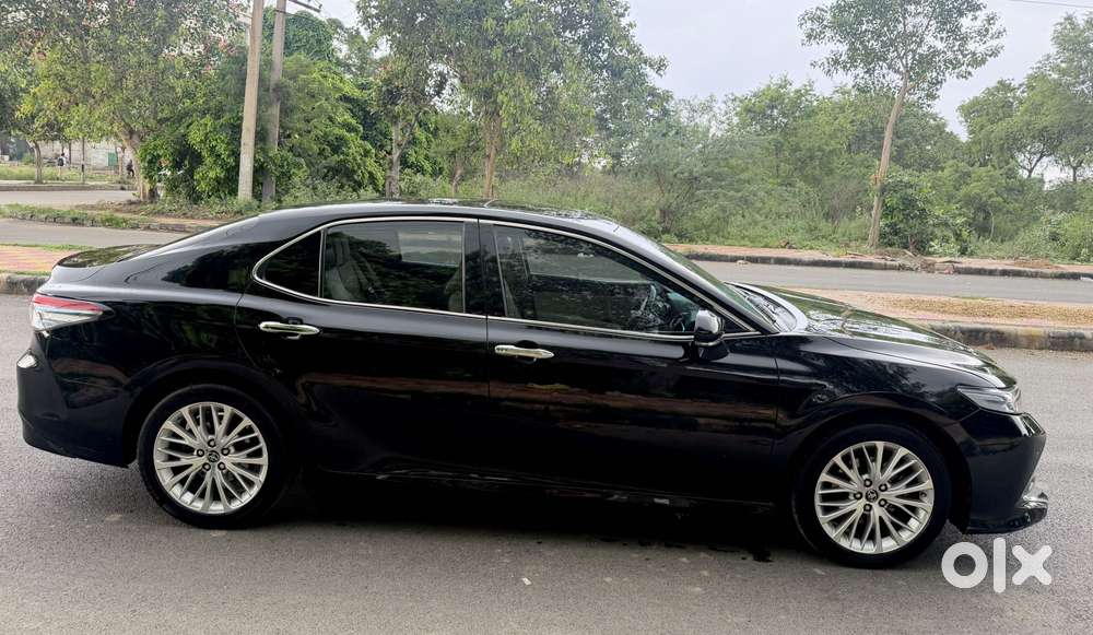 Toyota Camry Hybrid, 2019, Petrol