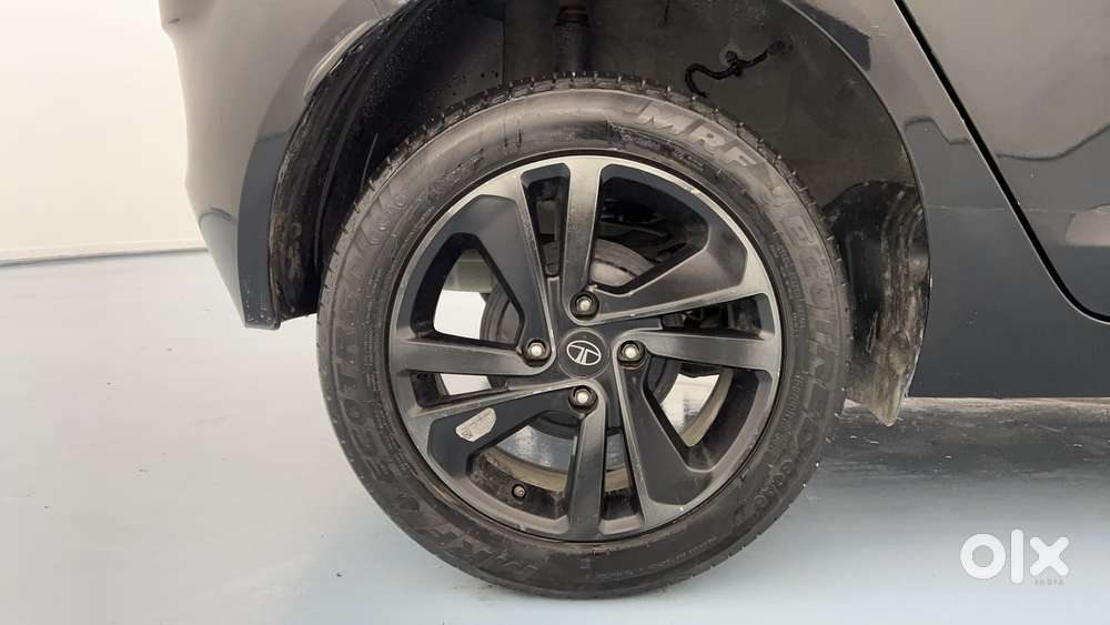 Tata Altroz Xz Plus (s) Dark Edition Diesel, 2024, Diesel