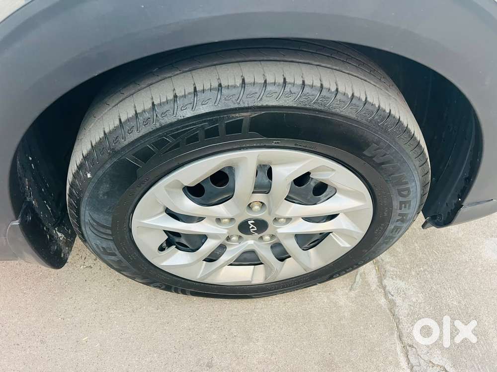 Kia Carens 1.5 Prestige Plus 7 Str Imt, 2024, Petrol