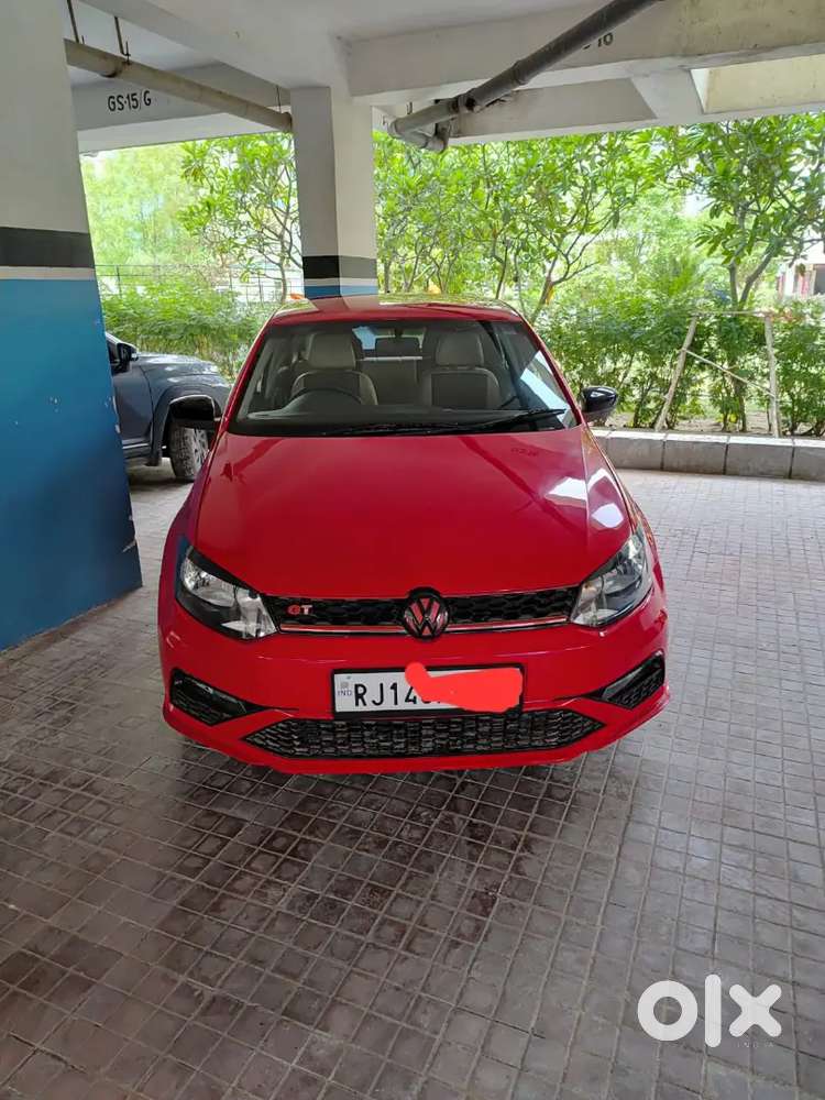Volkswagen Polo 2011 Petrol 102000 Km Driven