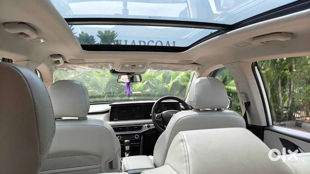 Mahindra Xuv700 2.2 Ax 7 Diesel At Luxury Pack Str, 2024, Diesel