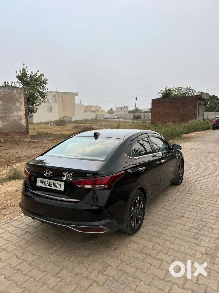Hyundai Verna 2022 Km Driven
