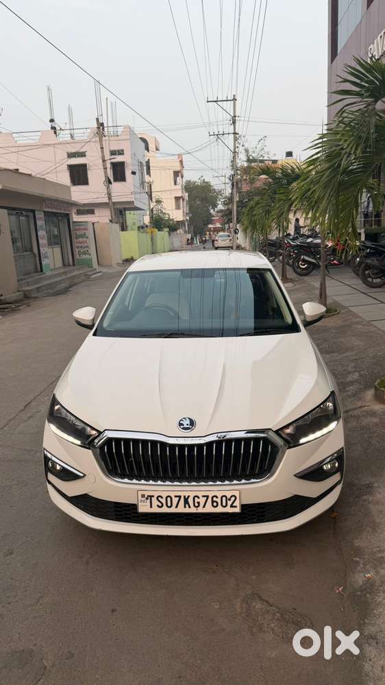Skoda Slavia 1.0 Ambition Tsi, 2024, Petrol