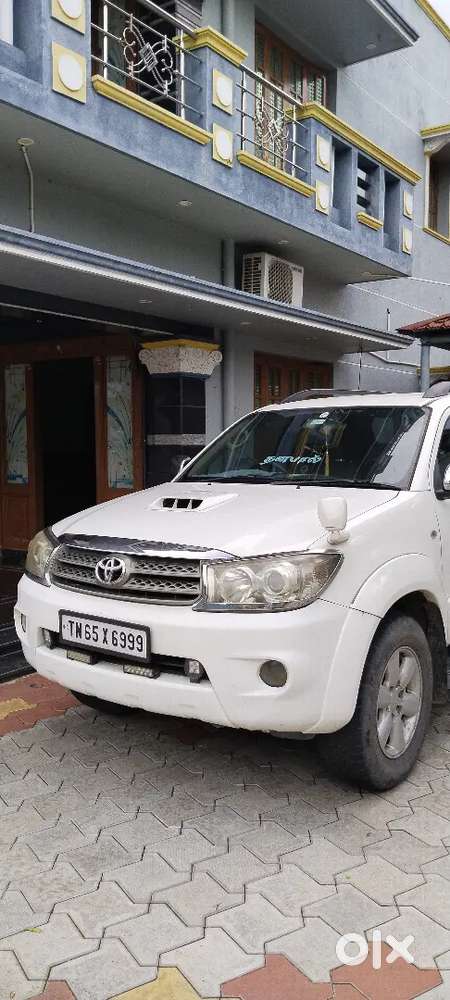 Toyota Fortuner 3.0 2011