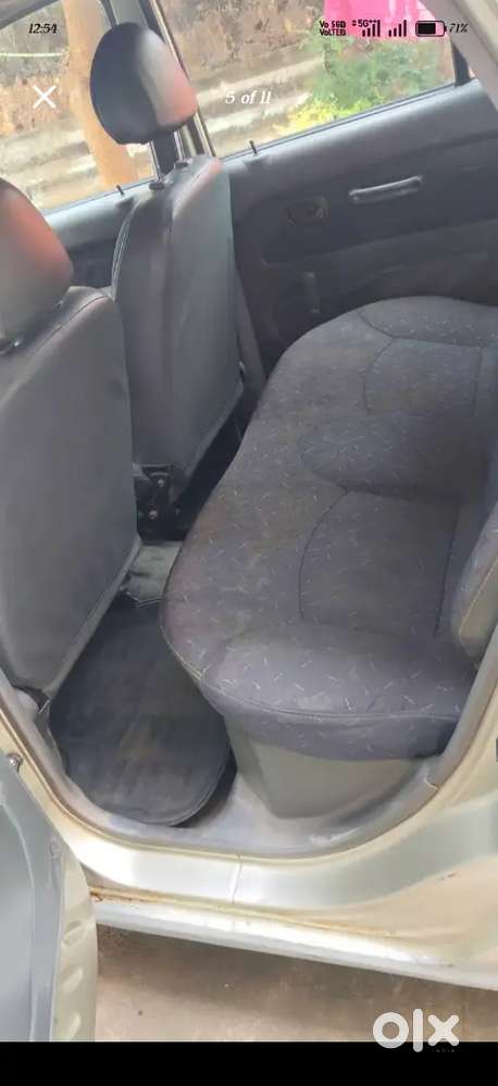Hyundai Staria 2002 Car