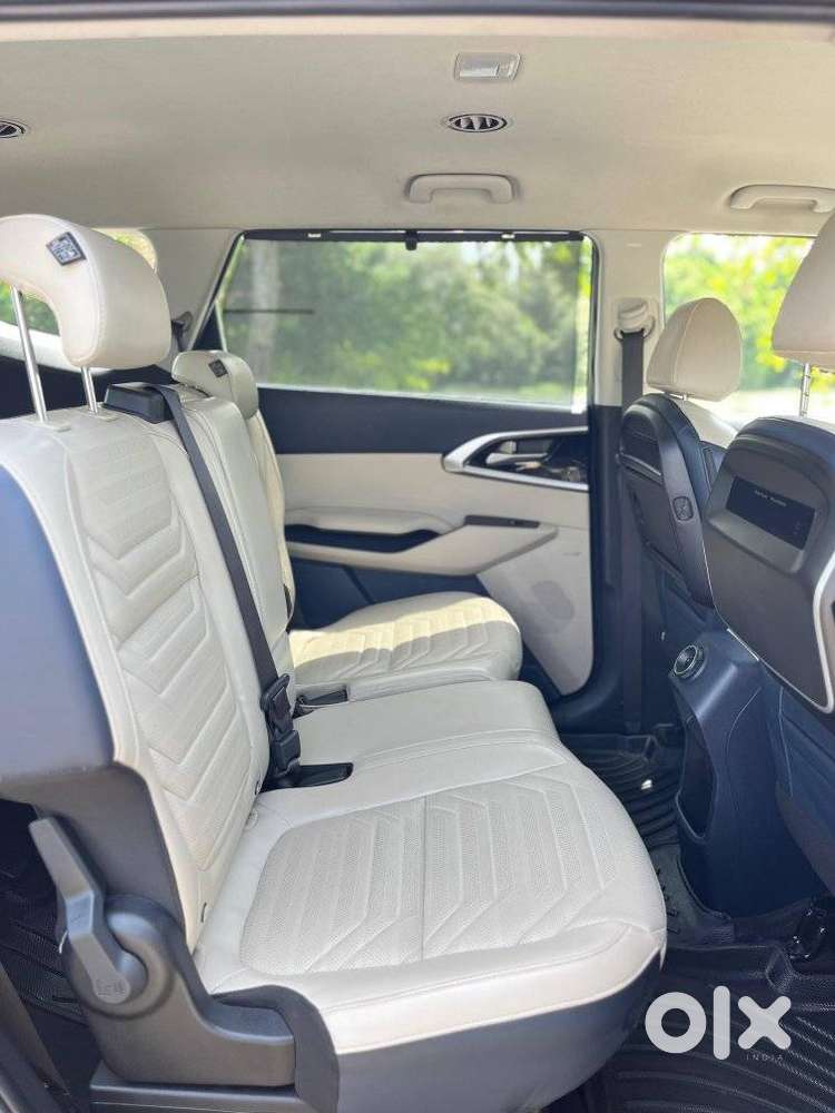 Kia Carens 1.5 Luxury Plus Diesel At 7 Str, 2023, Diesel