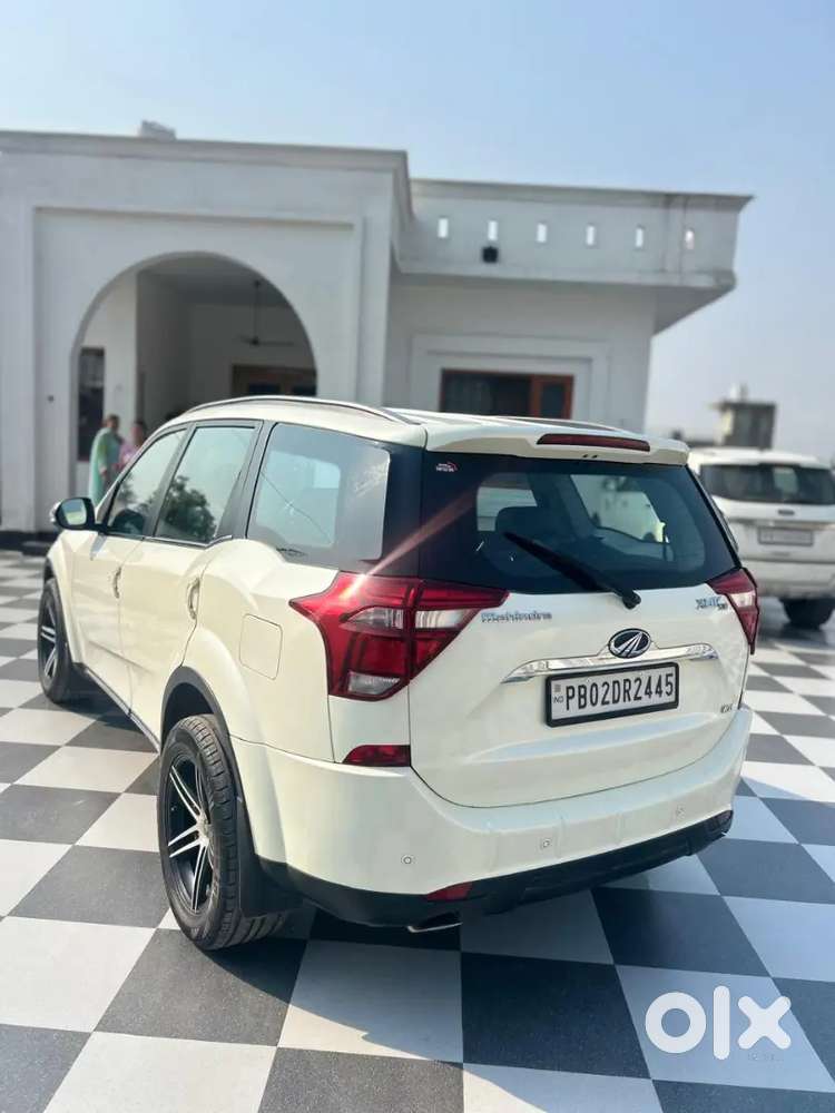 Mahindra Xuv500 2018 Diesel 62000 Km Driven