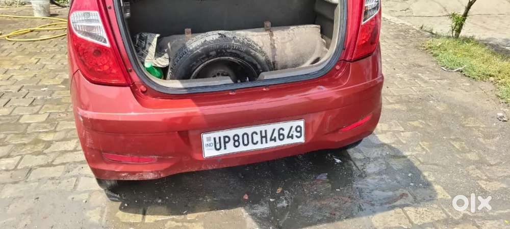 Hyundai I10 2012 Last  Cng & Hybrids 80000 Km Driven