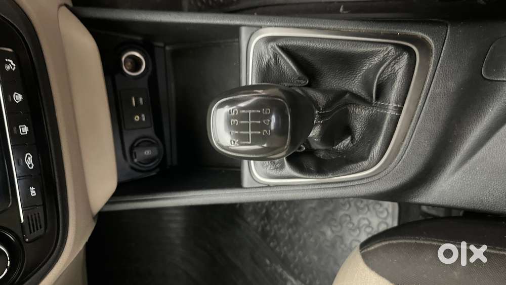 Hyundai Verna 1.6 Vtvt Sx, 2019, Petrol