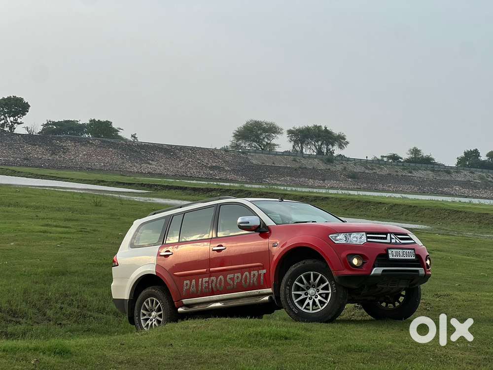 Mitsubishi Pajero Sport 2015