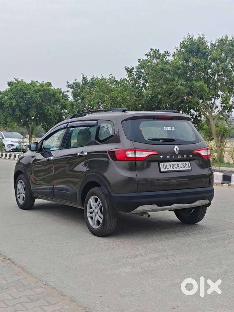 Renault Triber Rxz, 2022, Petrol