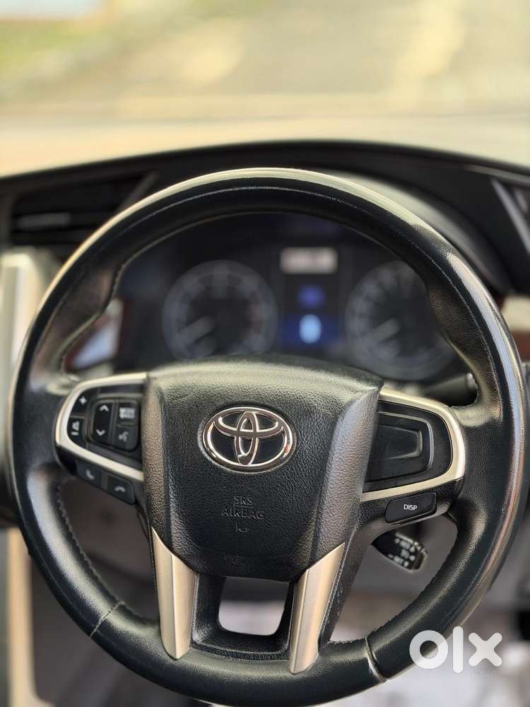 Toyota Innova Crysta 2.4 Gx Limited Edition At 7 Str, 2022, Diesel