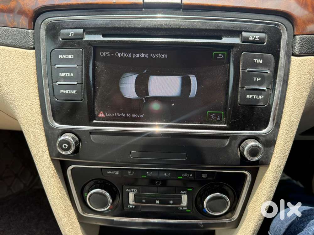 Skoda Superb 2013-2015 Elegance 1.8 Tsi At, 2014, Petrol