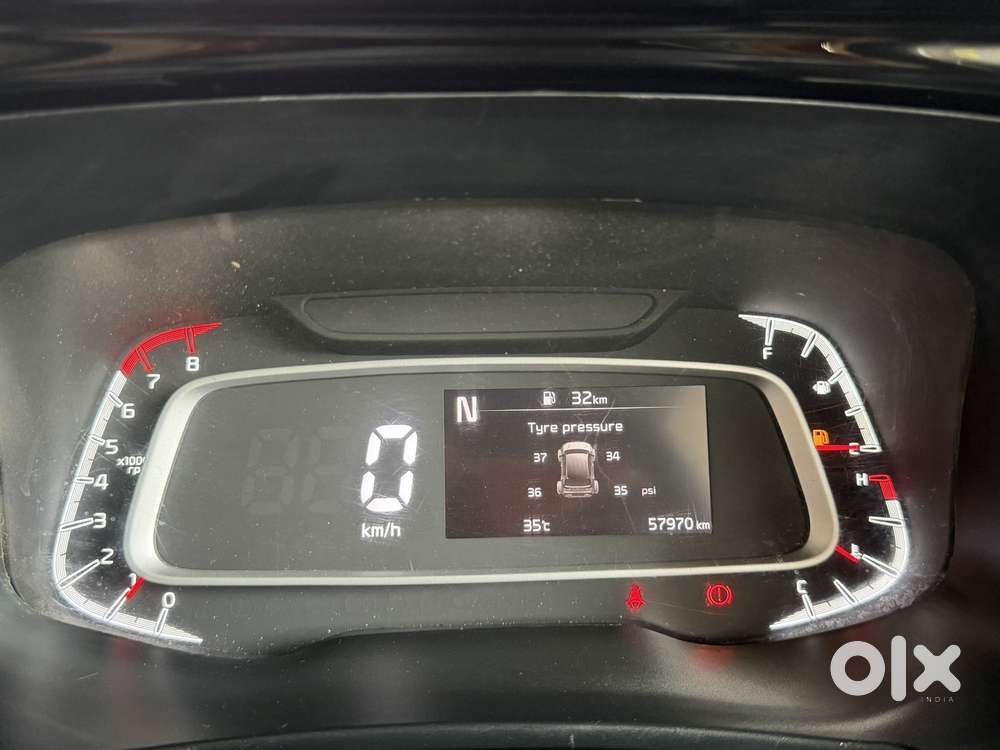 Kia Sonet, 2022, Petrol