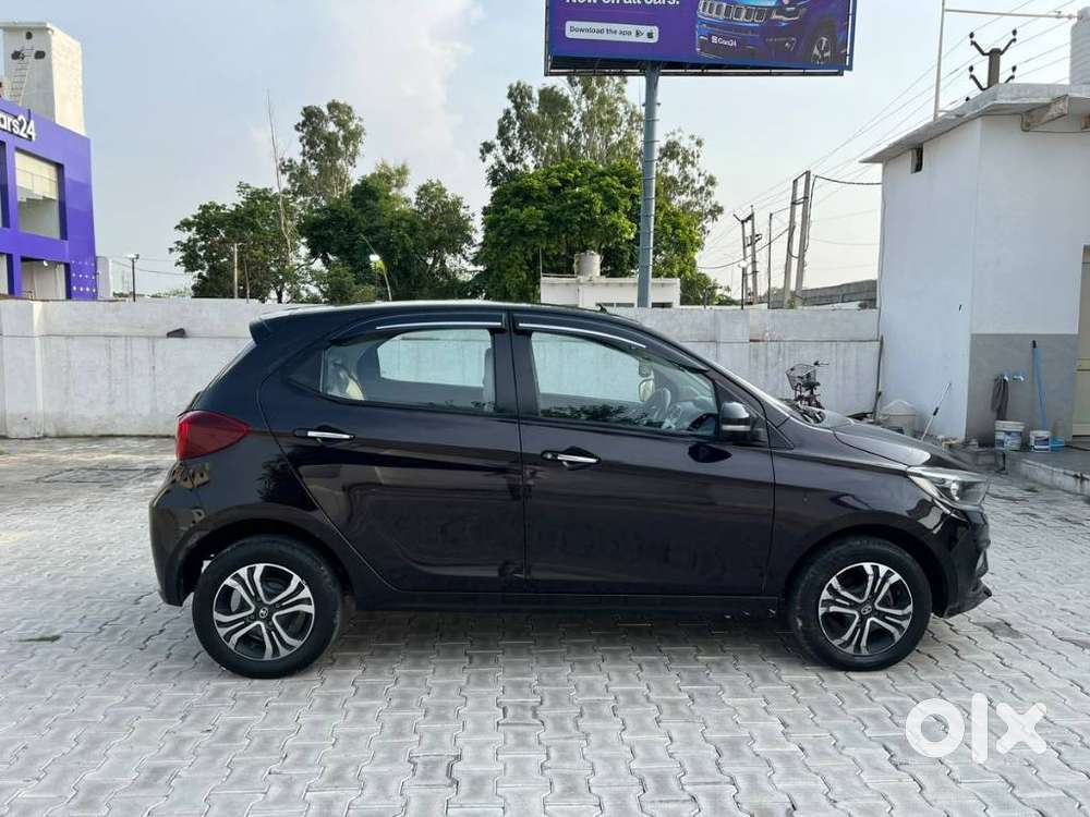 Tata Tiago Xz Plus Cng Dual Tone, 2023, Cng & Hybrids