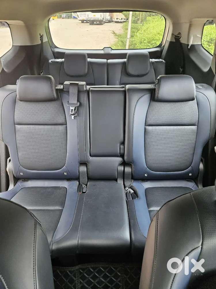 Kia Carens Premium O, November 2024 Model, Kms 5733 Only