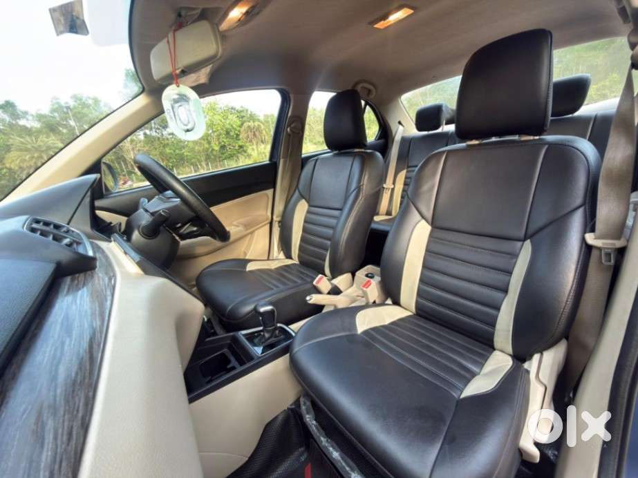 Maruti Suzuki Dzire Vxi Ags, 2022, Petrol