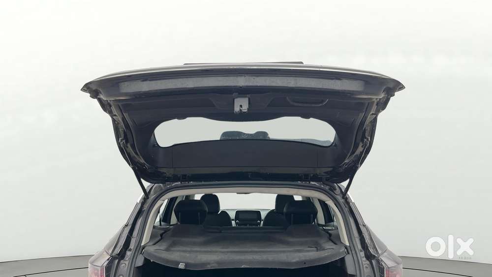 Tata Harrier Xz Plus Dark Edition, 2021, Diesel