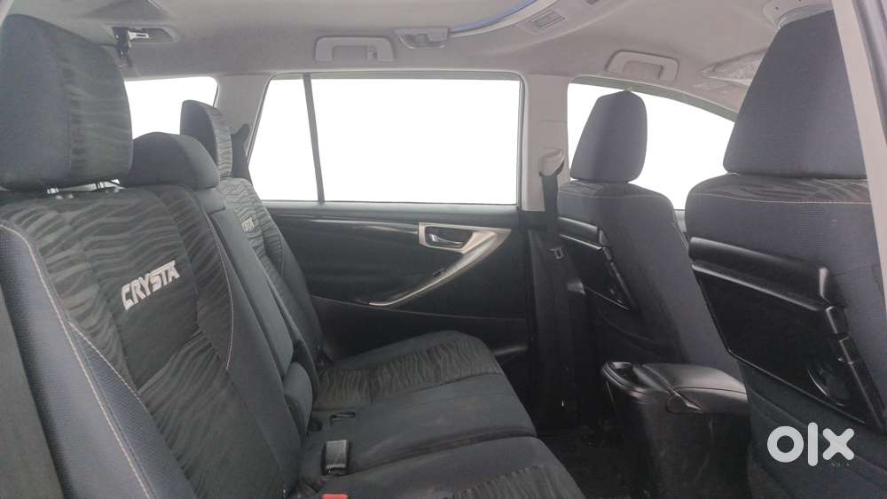 Toyota Innova Crysta [2020-ongoing] 2.4 Vx 8 Str, 2022, Diesel