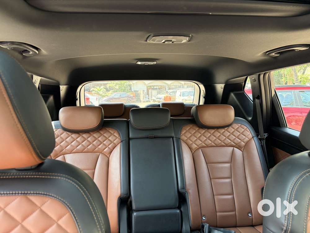 Mahindra Alturas G4 4wd At, 2019, Diesel