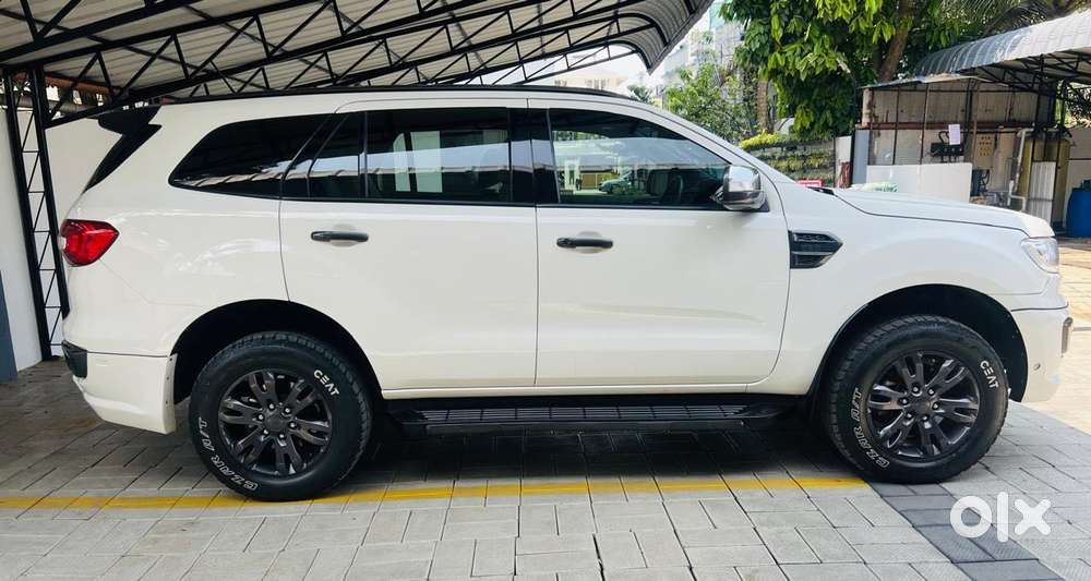 Ford Endeavour 3.2 Titanium 4x4 At, 2017, Diesel