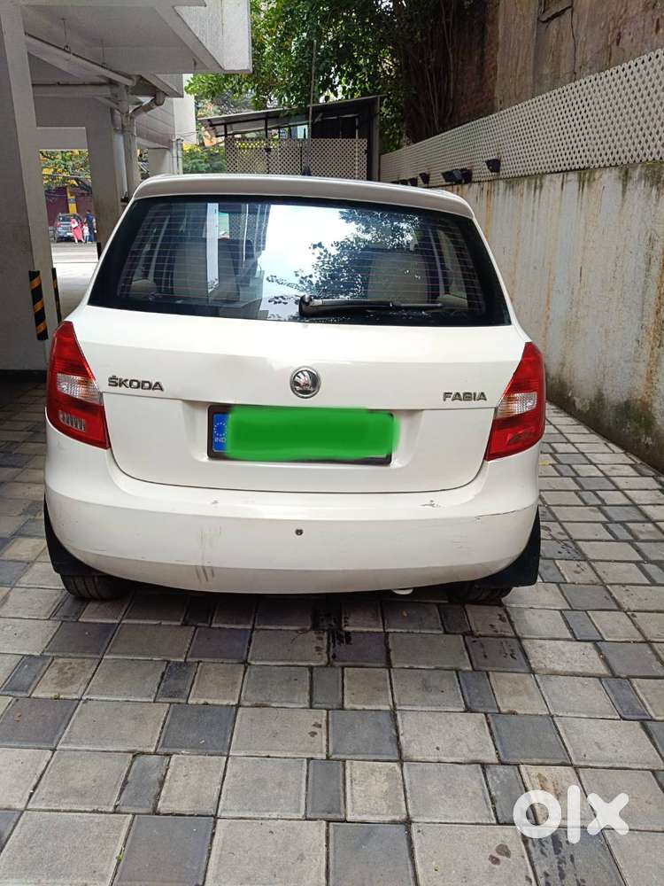 Skoda Fabia Top End Petrol White Colour