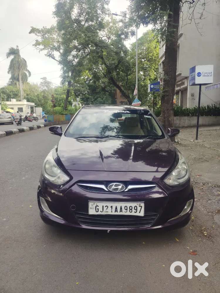 Hyundai Verna Crdi 2011