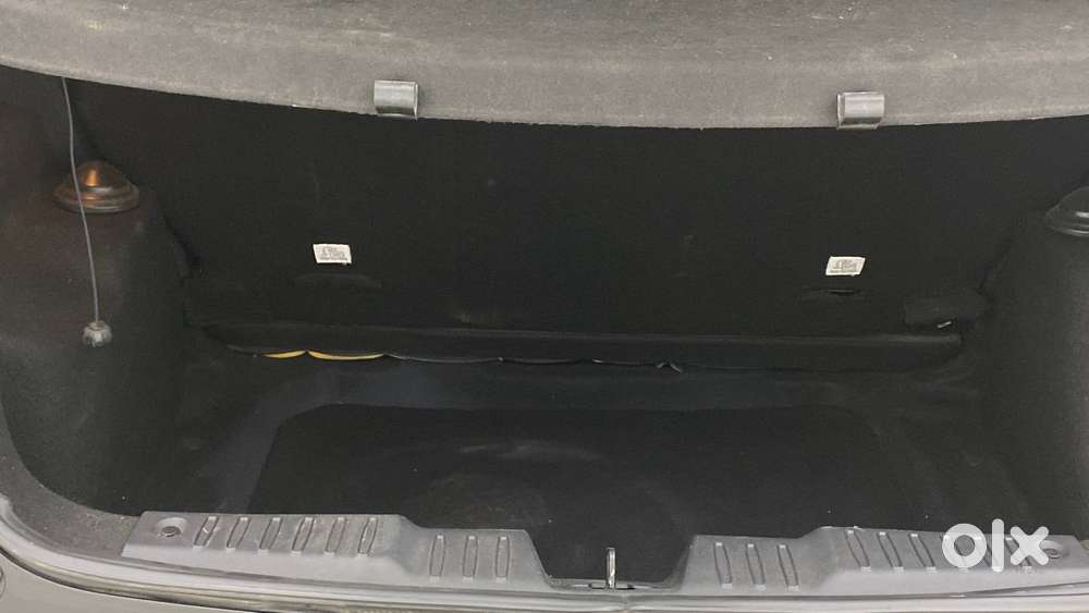 Tata Altroz 1.2 Xza Plus Dark Edition Dct, 2022, Petrol