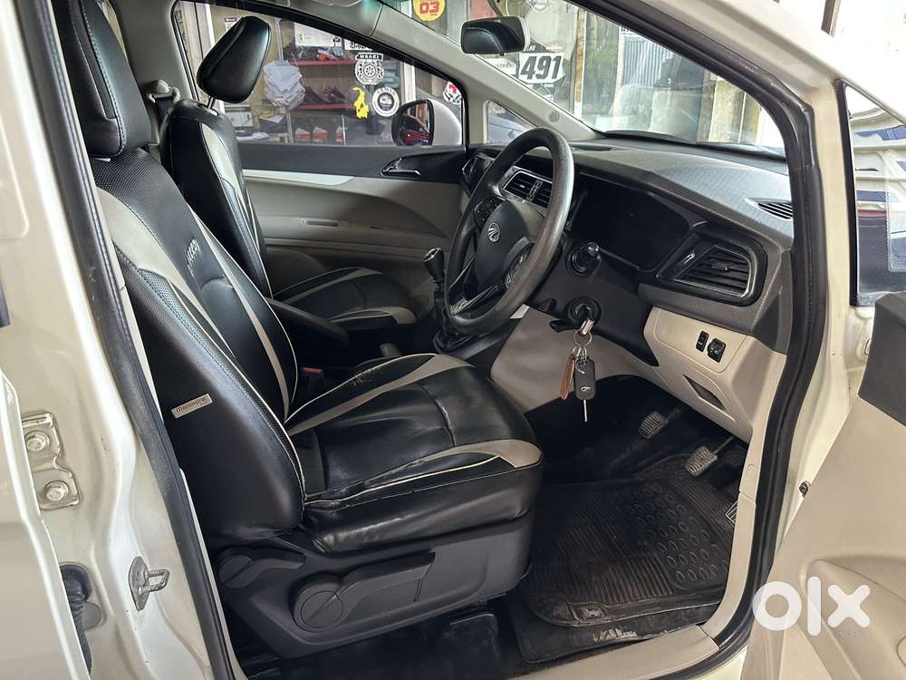 Mahindra Marazzo M6 8str, 2019, Diesel
