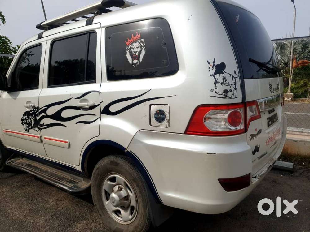 Tata Sumo Grande 2011