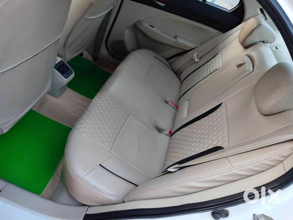Maruti Suzuki Dzire 1.2 Vxi, 2022, Petrol