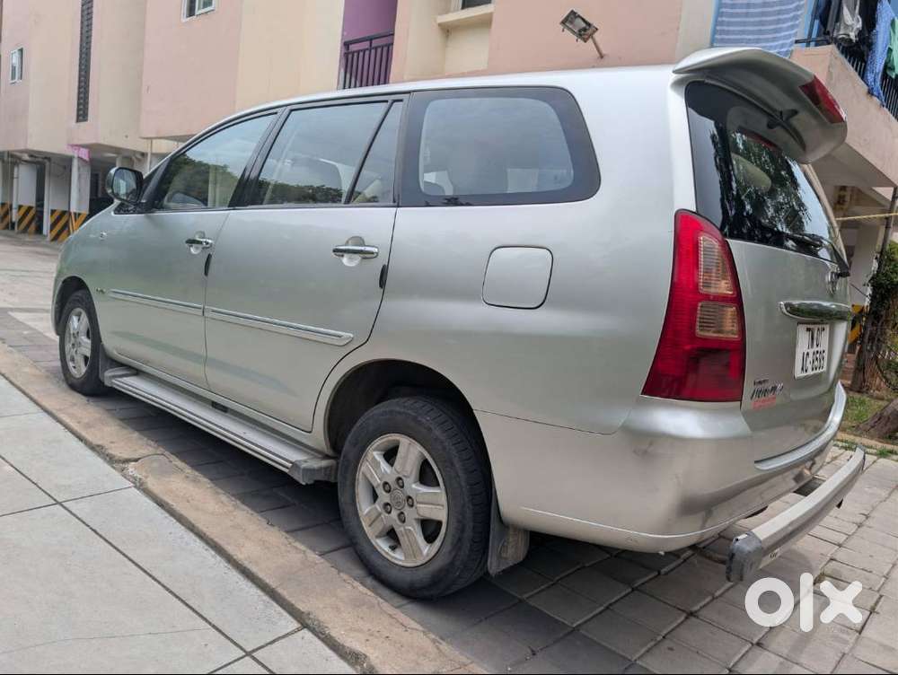 Well Maintained 7 Seater Innova (company Service), 2 Brand New Tyers