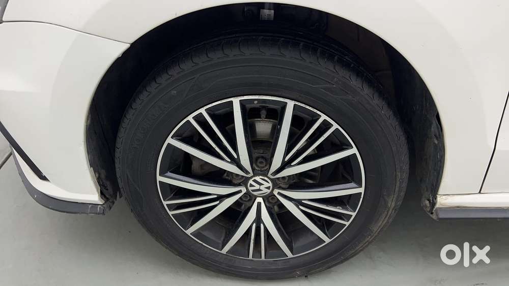 Volkswagen Vento Tsi, 2021, Petrol