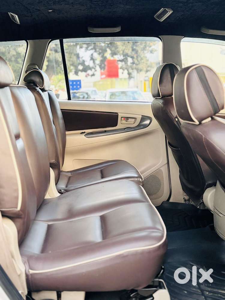 Toyota Innova 2.5 Gx 8 Seater Limited Edition, 2013, Diesel