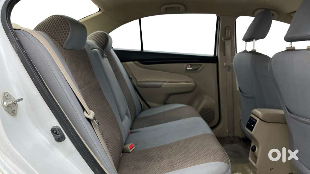 Maruti Suzuki Ciaz At Vxi Plus, 2016, Petrol